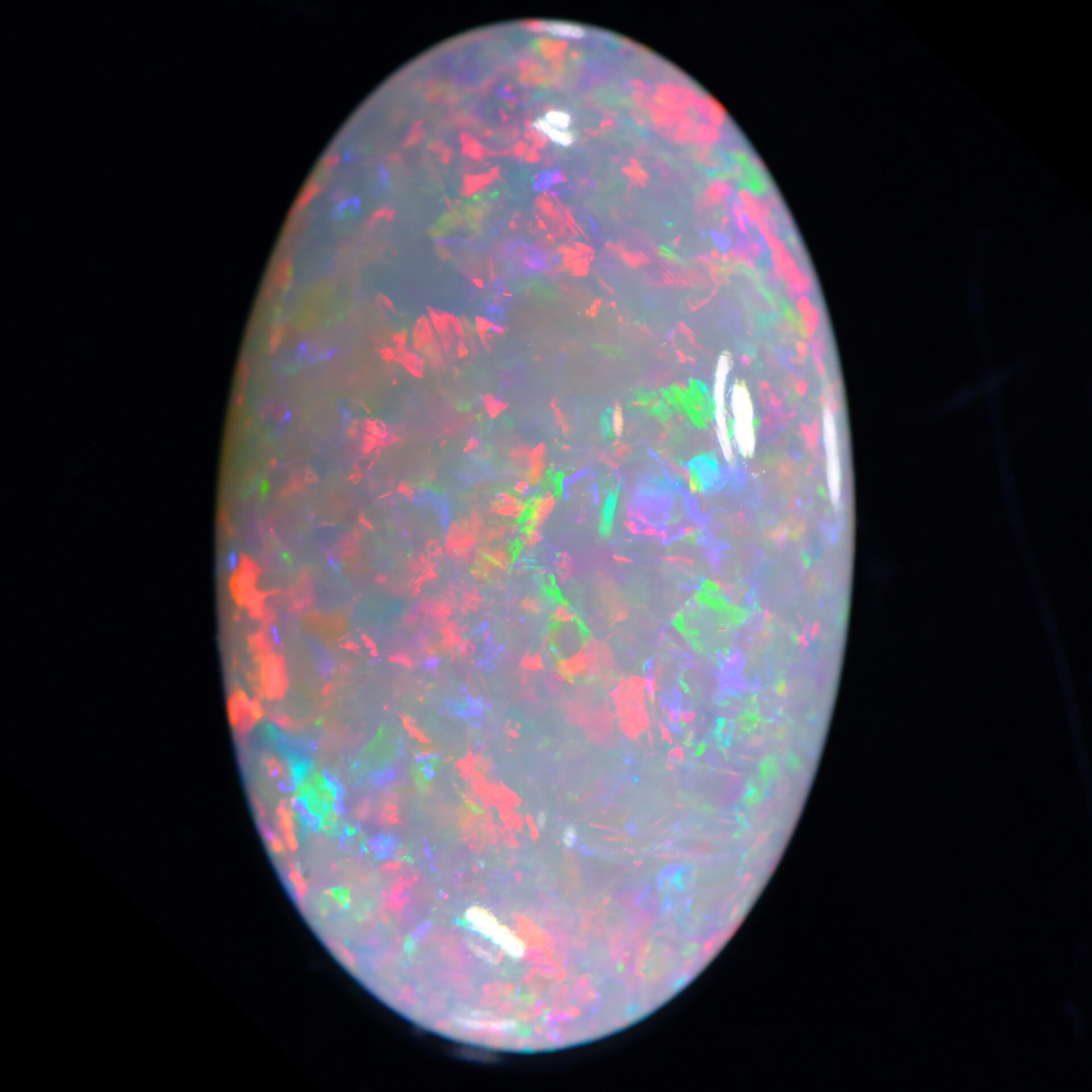 White Opal 8.18 ct