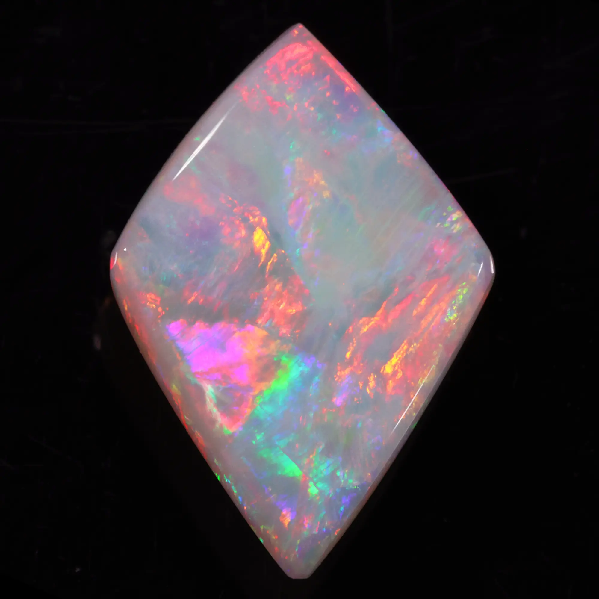 Light Opal 13.5x9.2x2.8mm – 1.61ct Rainbow Fire Gemstone