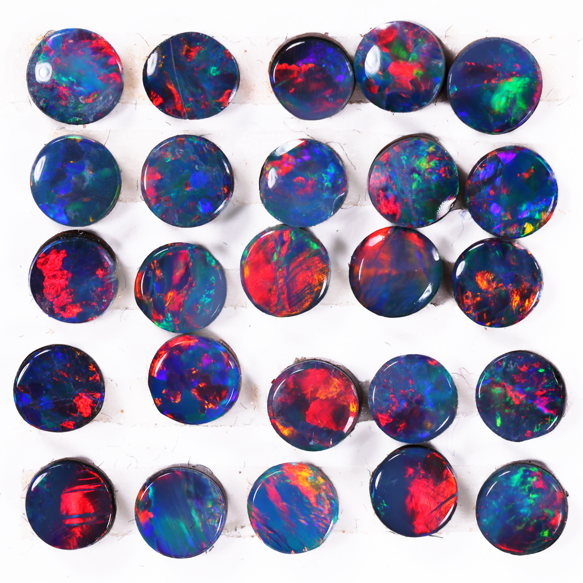 3mm-round-opal-stones-red-fire-opal-doublet-parcel-opal-galaxy