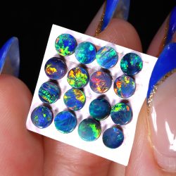 calibrated-opal-doublets-round-4mm-bright-multicolor